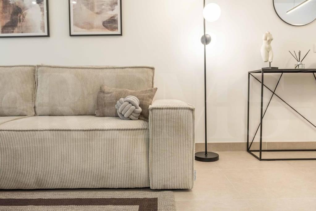 Modern Apartment With Patio & Parking By Rems Málaga Extérieur photo