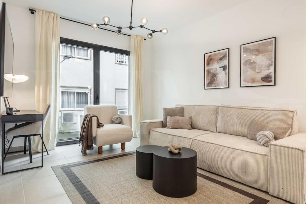 Modern Apartment With Patio & Parking By Rems Málaga Extérieur photo