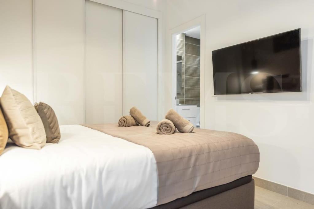 Modern Apartment With Patio & Parking By Rems Málaga Extérieur photo